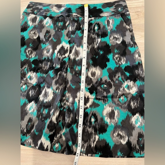 Express Design Studio A- Line Unlined Front Pleat Back Zip Skirt Pockets - Picture 7 of 9